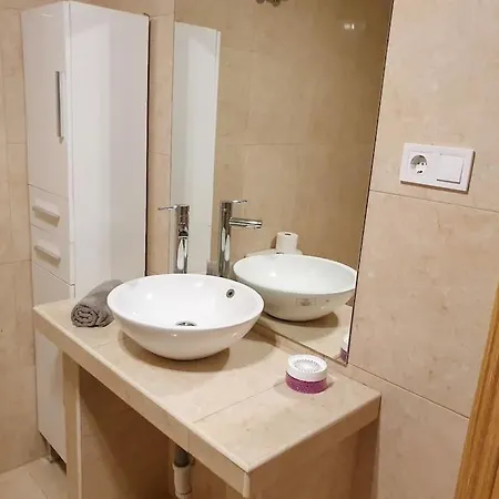 Διαμέρισμα Magnifique A Avec Vue Sur Et Piscine, Jacuzzi, Chauffes, Chauffe Payant *